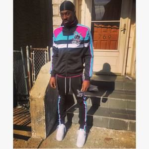 Meet your Posher, Baller